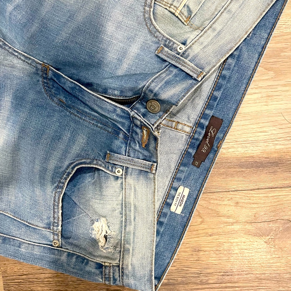 Level 99 Madison Boyfriend fit jeans- size 27
